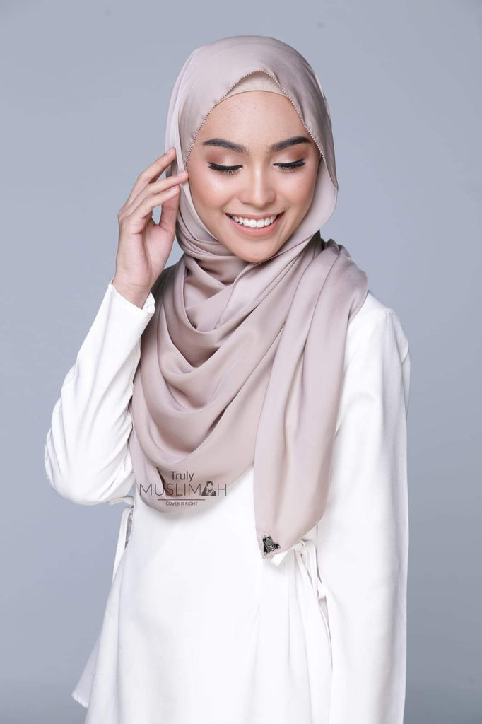 WHAT IS INSTANT SHAWL? | TRULY MUSLIMAH – Truly Muslimah | The Hijab ...